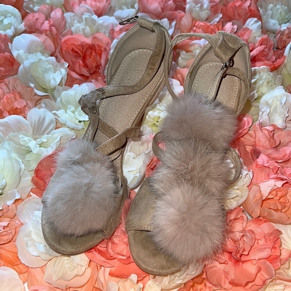 Charlette Russe Pom Pom heels. - Picture 2 of 4